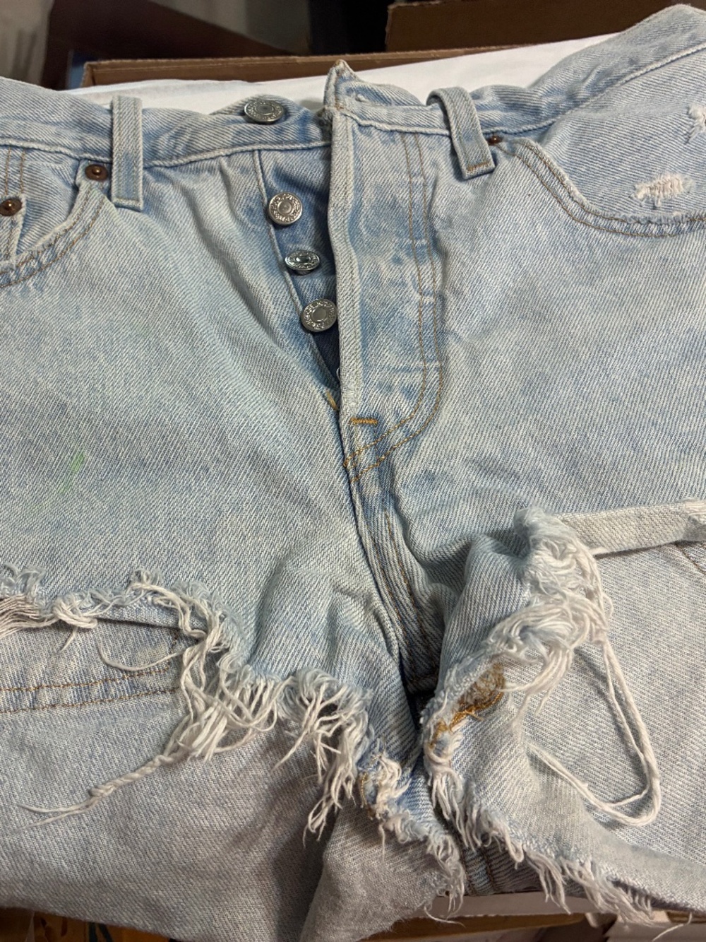 Levis 501 women's distressed denim jeans light blue 27 inch waist